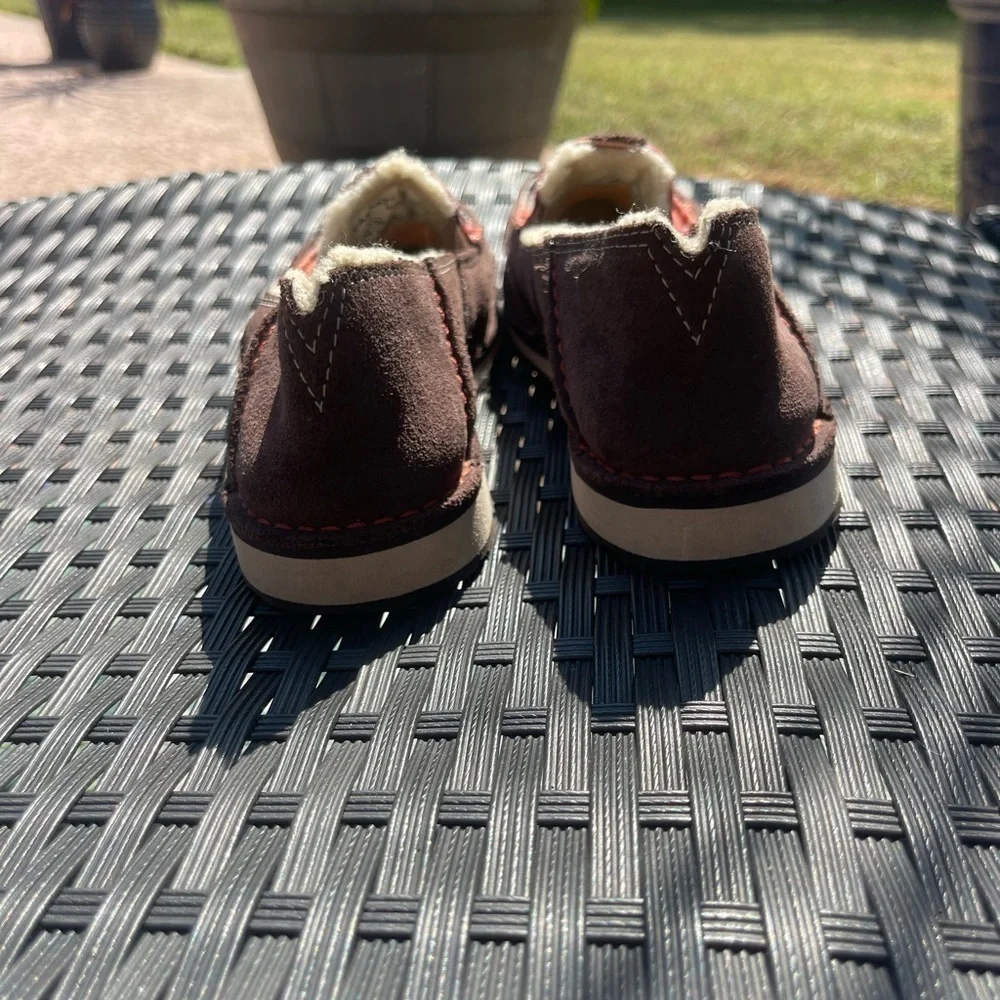 Ariet children’s slip ons
